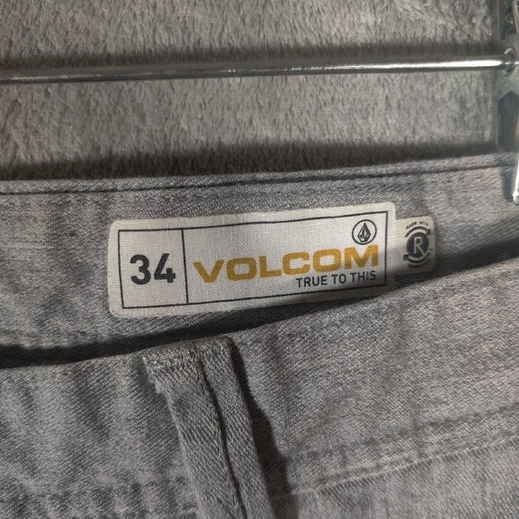 Volcom‎ Shorts Men's Size 34 Grey Flat Front Mid Rise Grunge Punk Skater - Picture 3 of 10